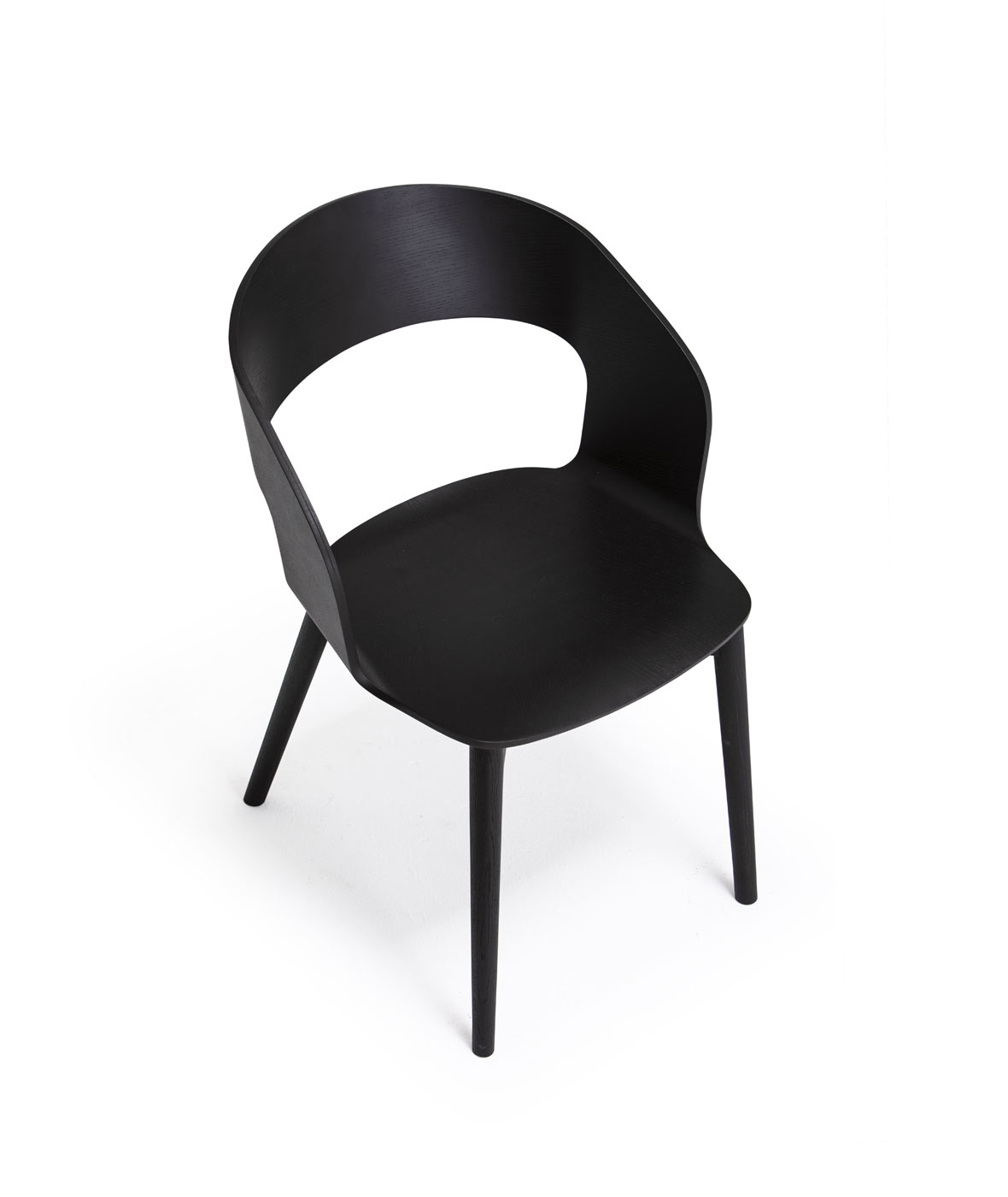 Goose chair Model B with wooden armrests and legs - Vergés