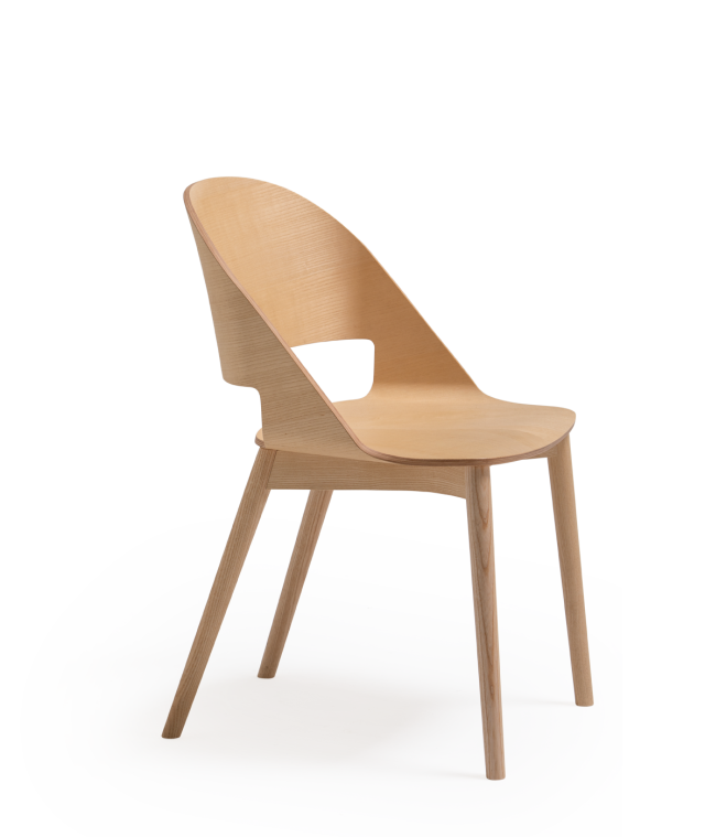 Vergés - Goose chair Model C with wooden legs