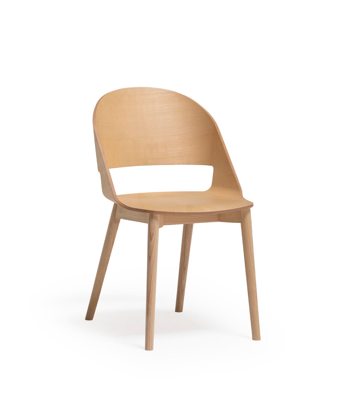 Goose chair Model C with wooden legs - Vergés