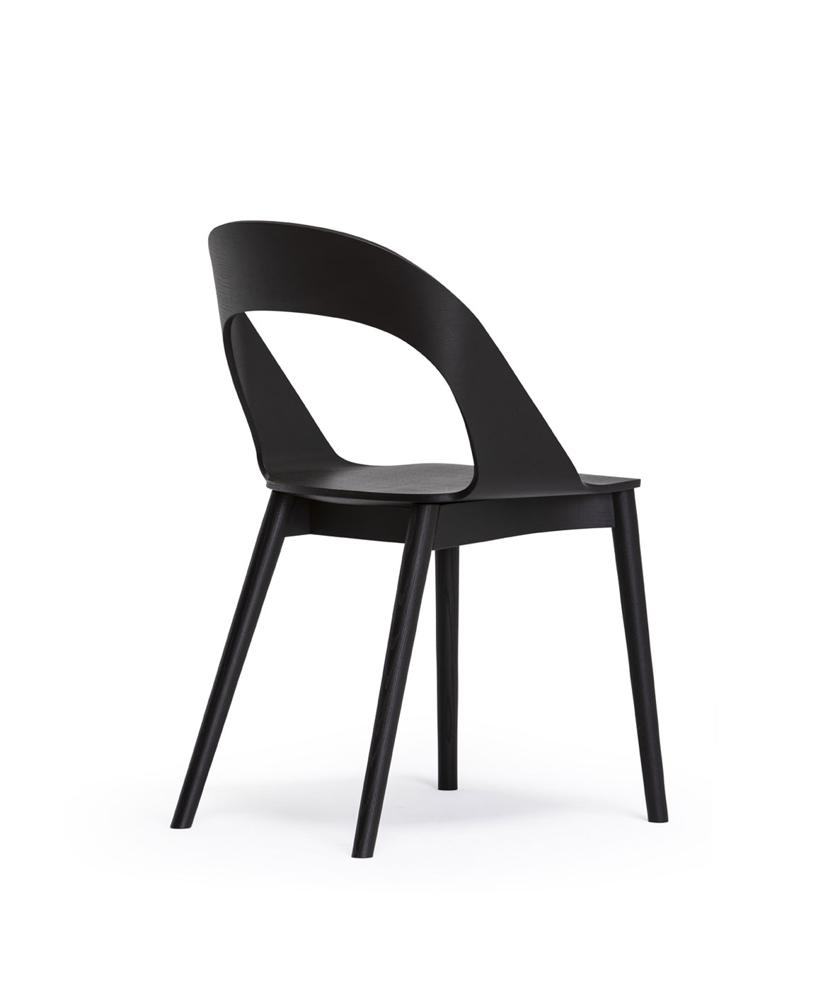 Goose chair Model D with wooden legs - Vergés